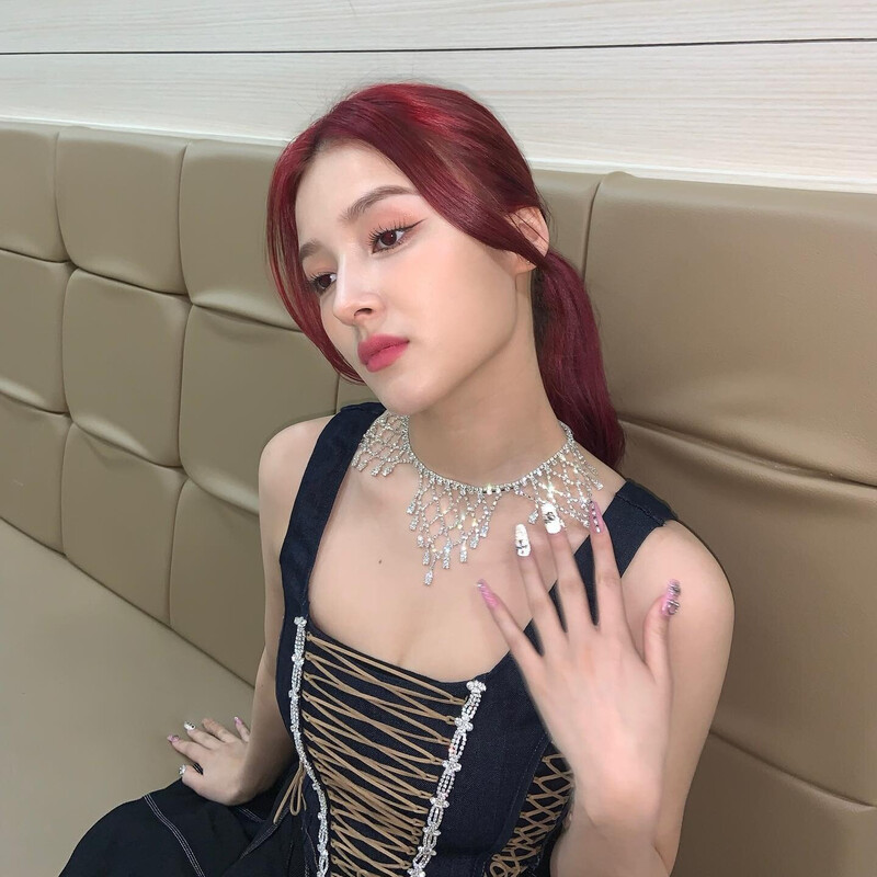 220407 MOMOLAND Nancy Instagram Update documents 2