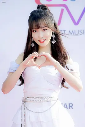 190424 GFRIEND Yuju at Fact Music Awards