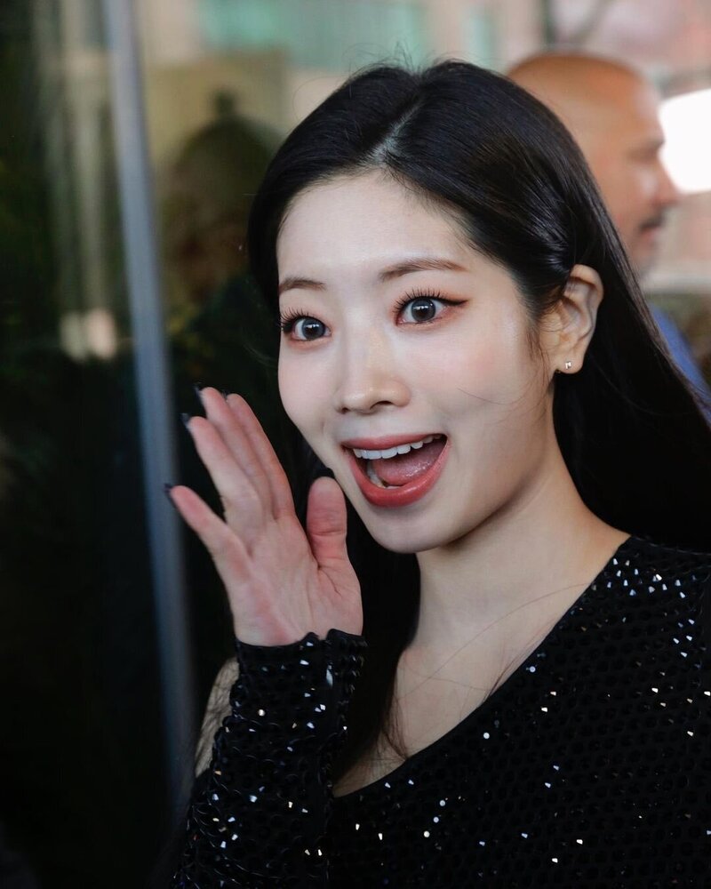 220914 TWICE Dahyun at Michael Kors SS23 Collection Runway Show documents 8