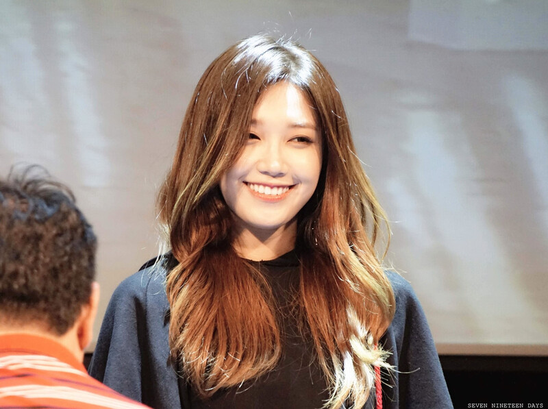 160929 Apink EUNJI at fansign event documents 8