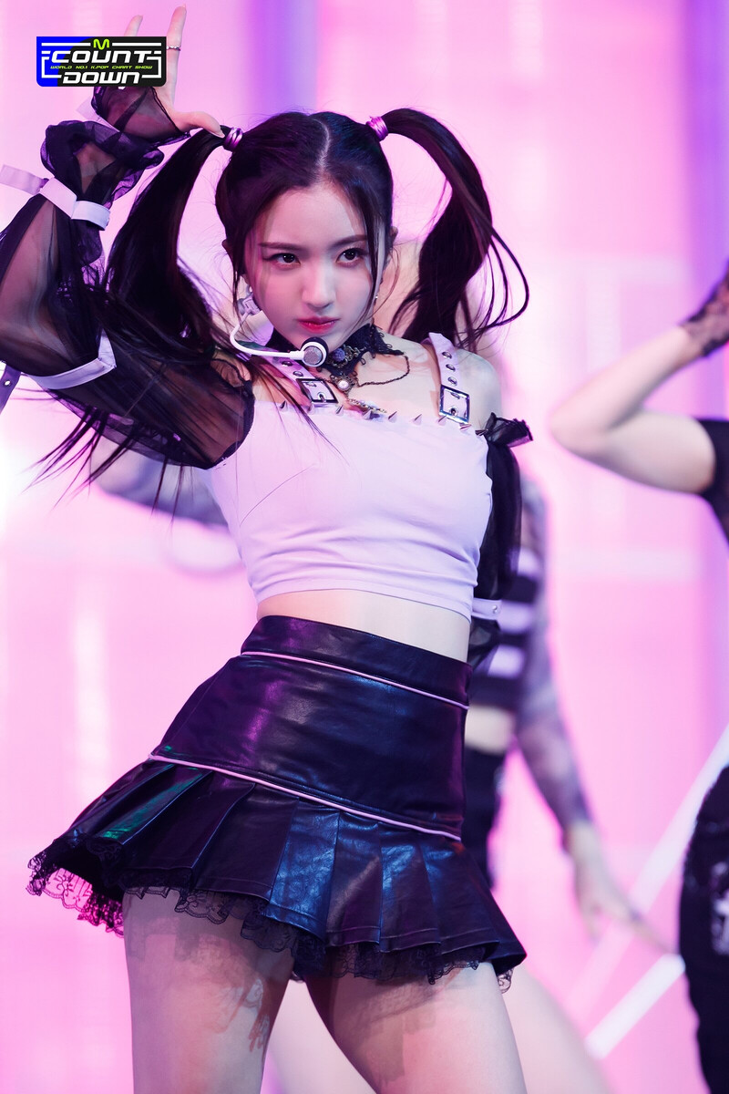 220113 Kep1er - 'WA DA DA' at M Countdown documents 4