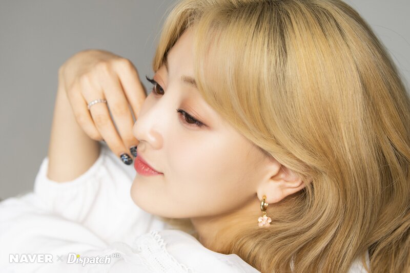 200214 TWICE x Dicon behind the scenes photos by Naver x Dispatch documents 12