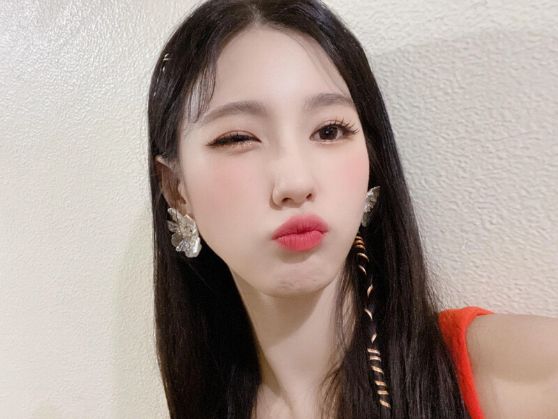 210418 U Cube Update - (G)I-DLE Miyeon documents 4