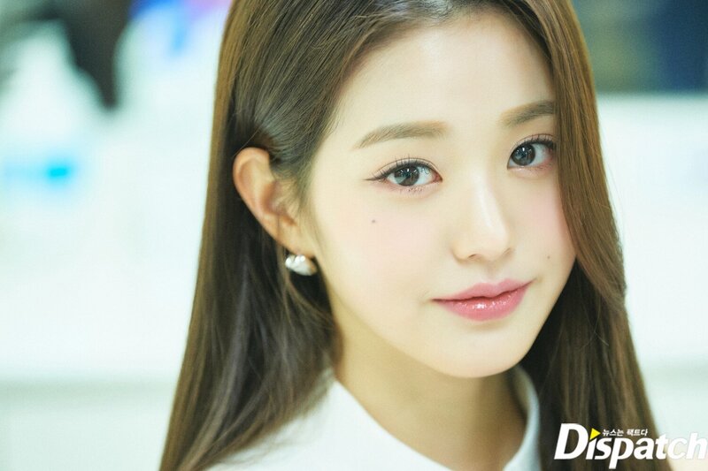 220406 IVE Wonyoung - "LOVE DIVE" Showcase Rehearsal by Dispatch documents 3
