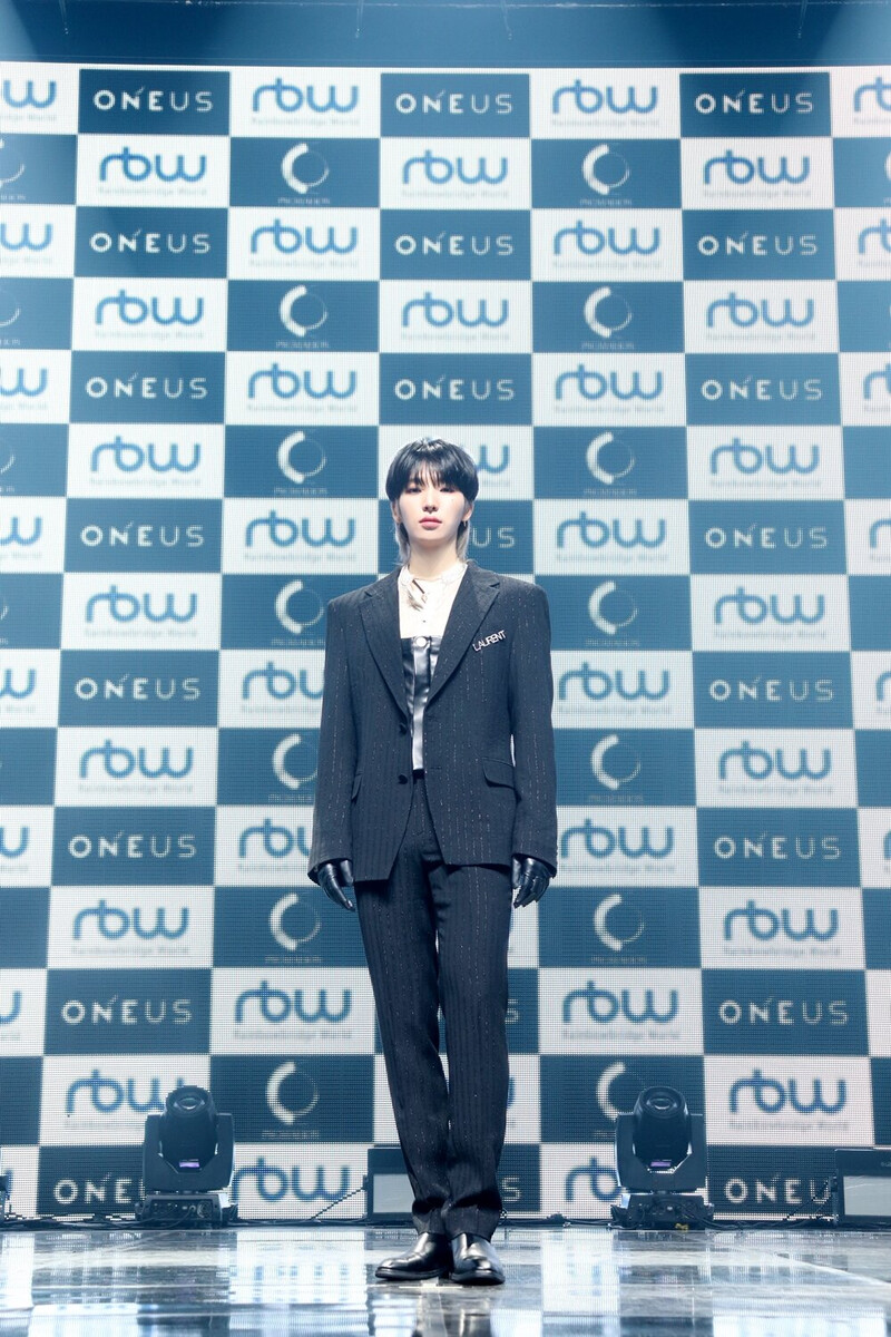 220508 ONEUS Seoho at the press showcase for their 9th EP “Pygmalion” documents 4