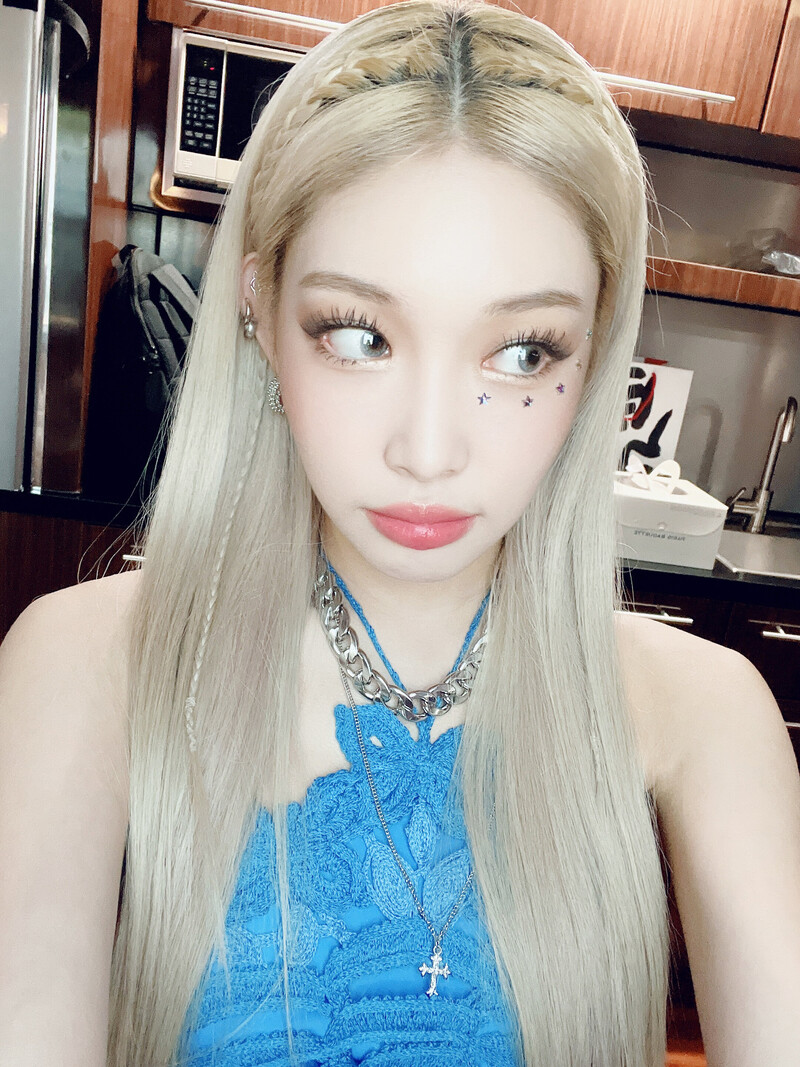 220826 Chungha Twitter Update documents 5