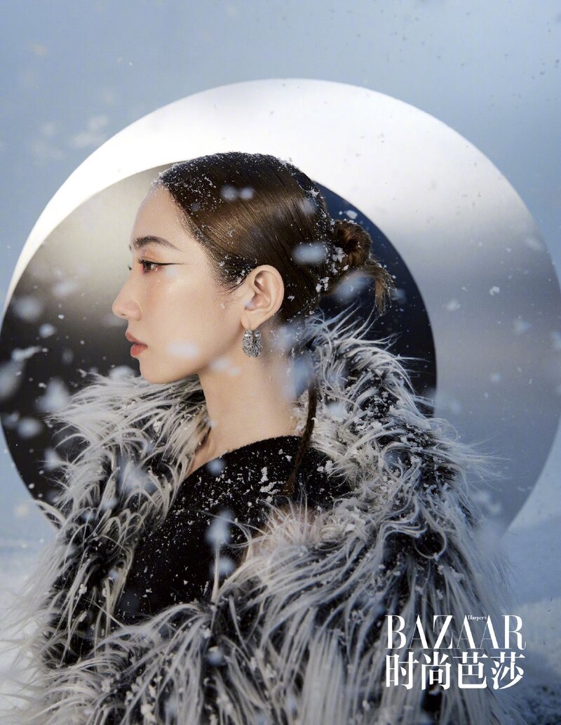 Mei Qi for Harper's BAZAAR China October issue documents 10