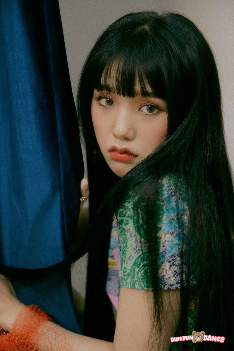 OH MY GIRL 8th Mini Album 'Dear. OHMYGIRL' Concept Teasers documents 25