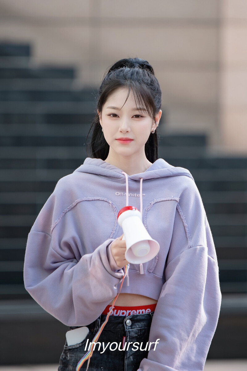 231018 Loossemble HyunJin - Mini Fanmeet documents 2