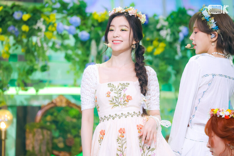 240628 Red Velvet Irene - 'Cosmic' at Music Bank documents 5