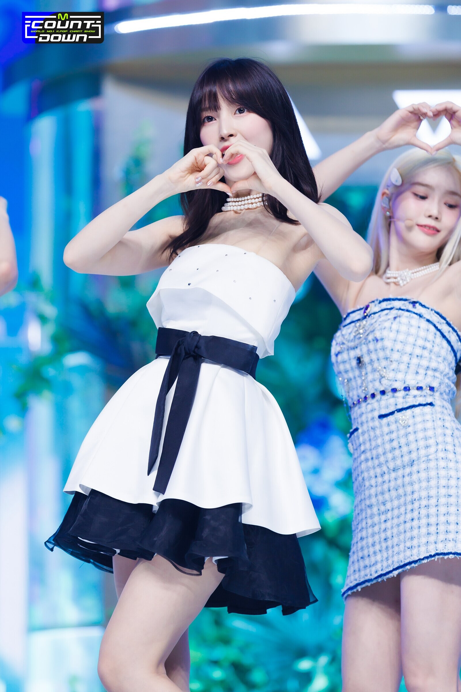 230727 OH MY GIRL Arin - 'Summer Comes' at M COUNTDOWN | kpopping