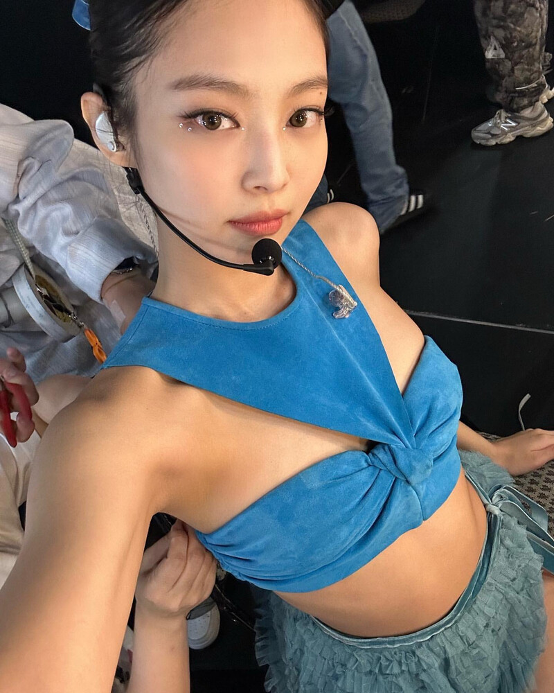 221029 BLACKPINK Jennie Instagram Update documents 3