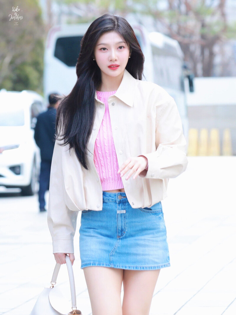 230315 Red Velvet Joy - Animal Farm Commute documents 1