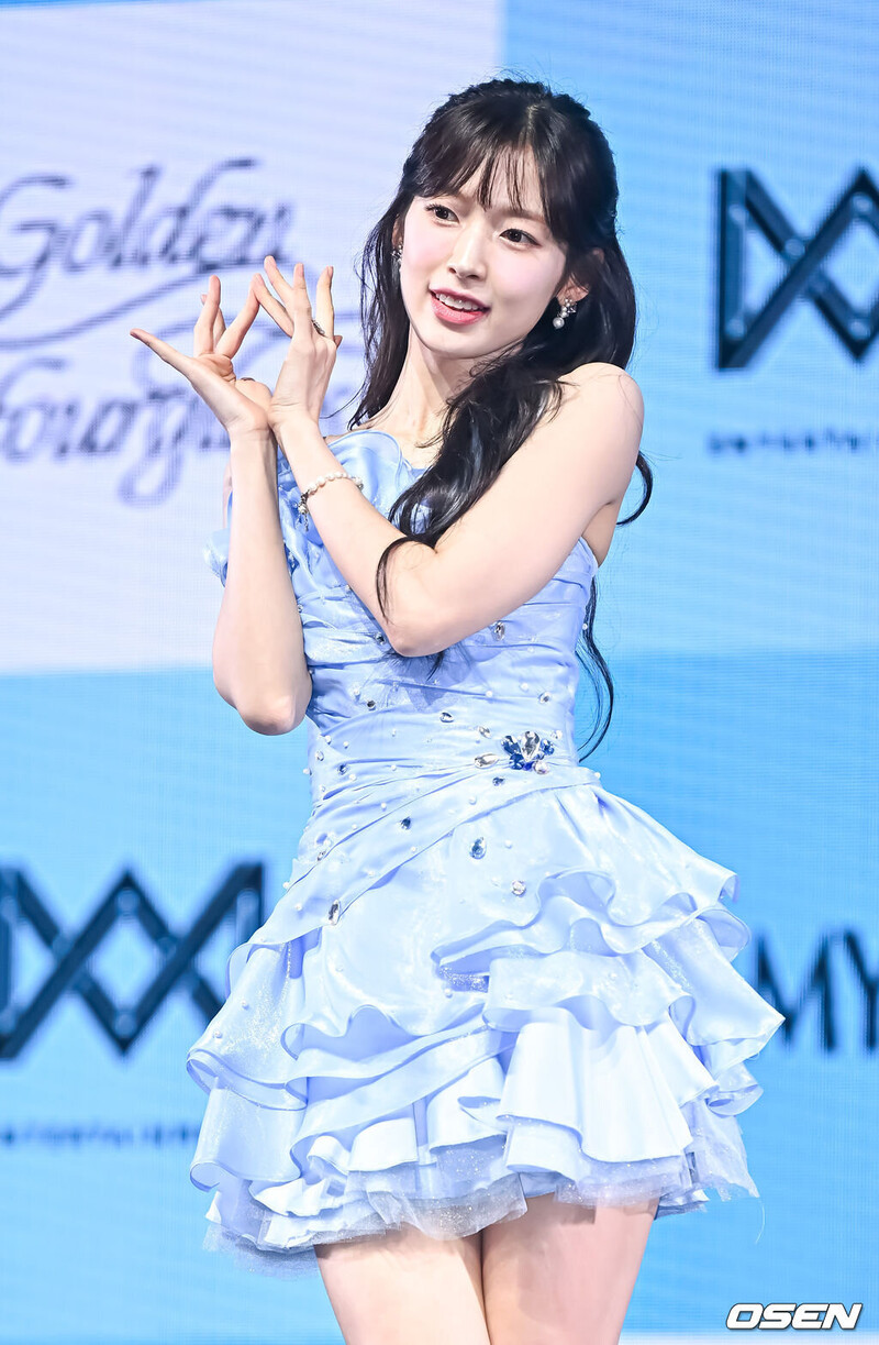 230724 Oh My Girl Arin 'Golden Hourglass' Comeback Showcase documents 6