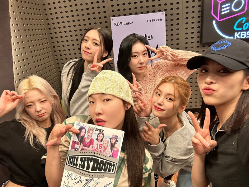 230801 - ITZY Twitter Update documents 2