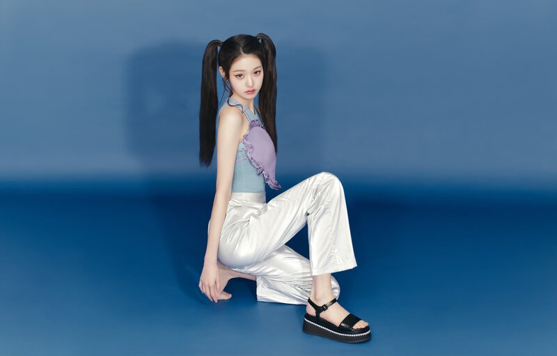 IVE Wonyoung for Suecomma Bonnie 2023 SS Collection 'WANNABE' documents 13