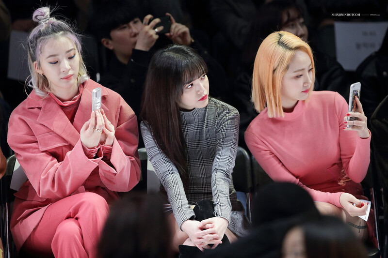 180323 AOA Jimin at HERA Seoul Fashion Week 2018 documents 3