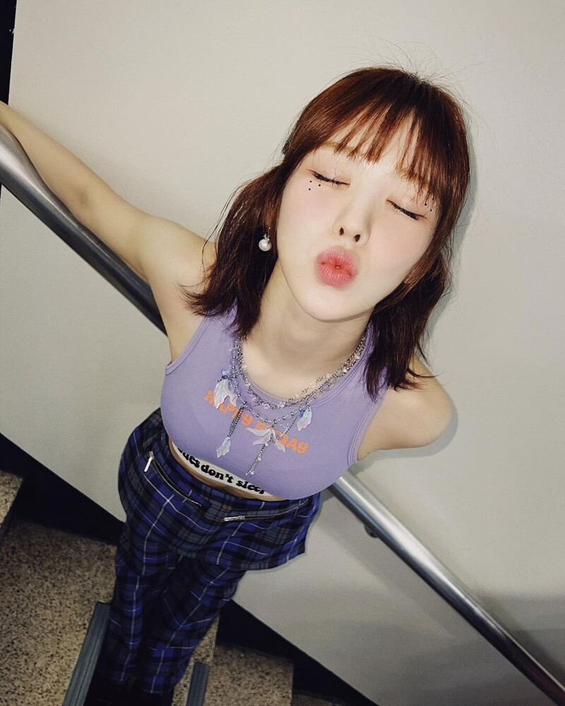 221209 RED VELVET Wendy Instagram Update documents 5