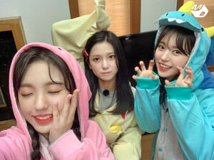 211211 MPD Twitter Update - Yujin, Mashiro, Yeseo