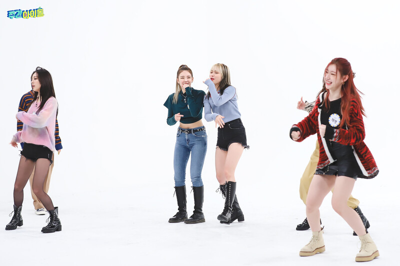 210929 MBC Naver Post - ITZY at Weekly Idol documents 4