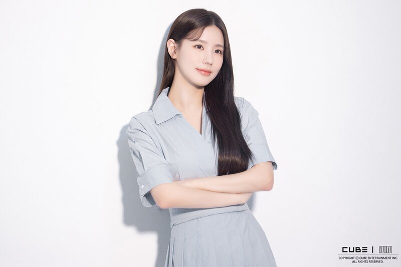 211015 Cube Naver Post - (G)I-DLE Miyeon 2021 Profile Photoshoot documents 6