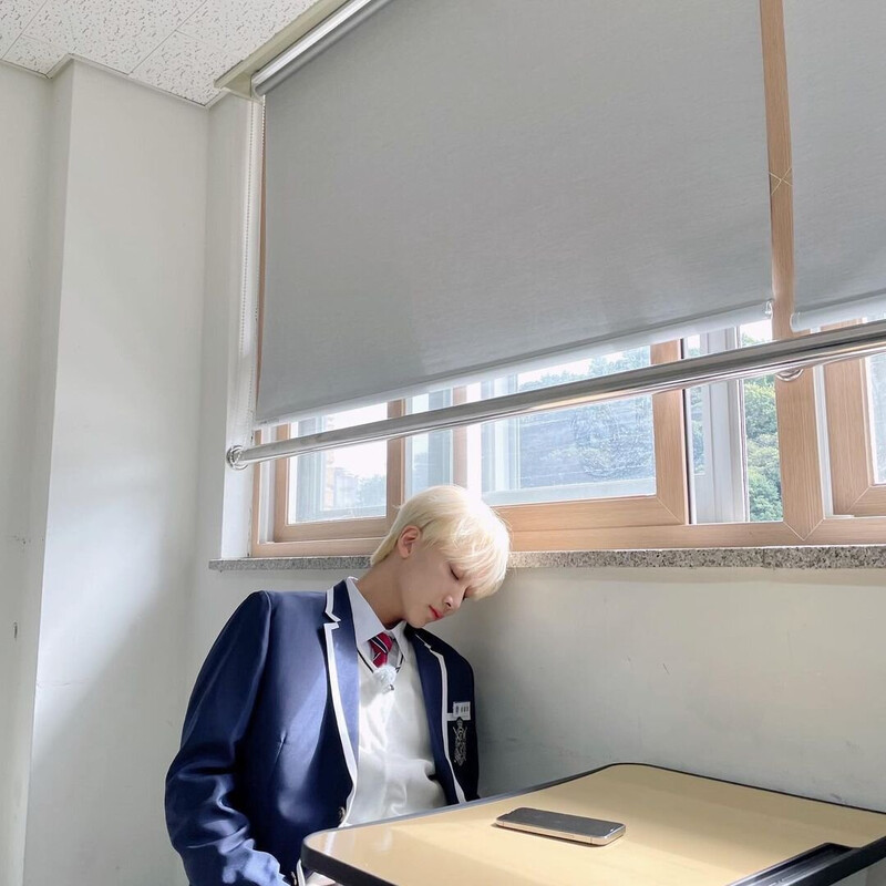 211120 SEVENTEEN Jeonghan Instagram Update documents 2