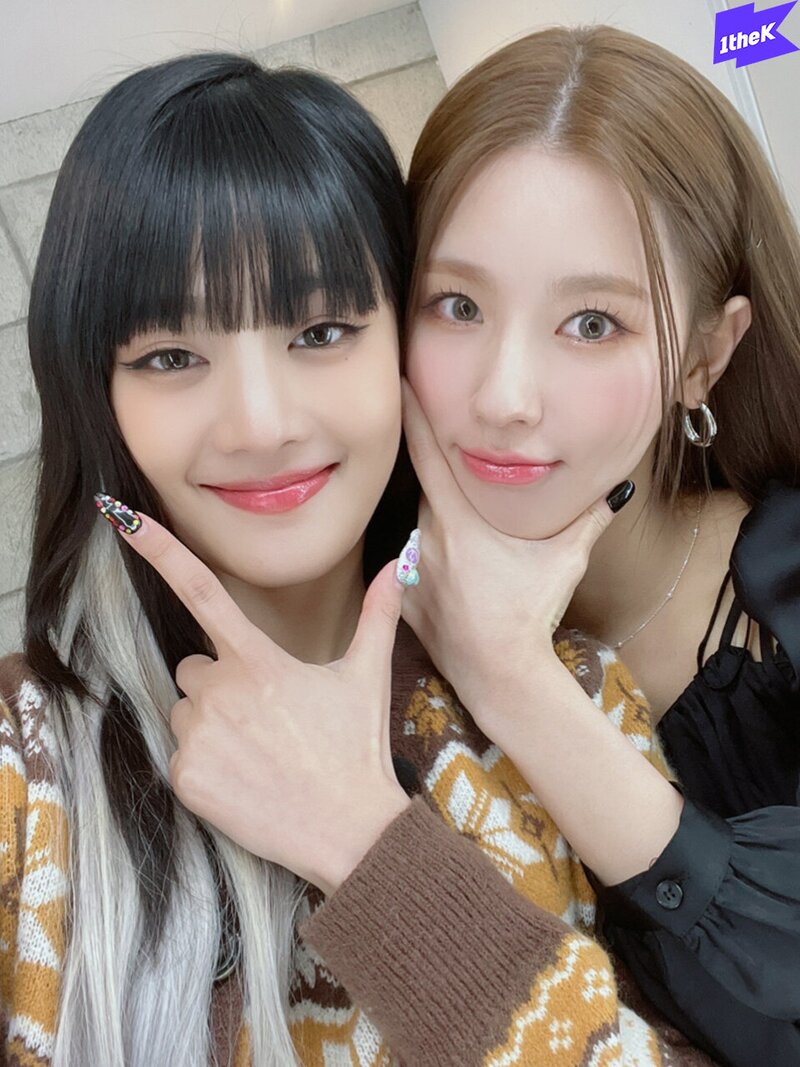 220316 1theK Twitter Update - (G)I-DLE documents 4