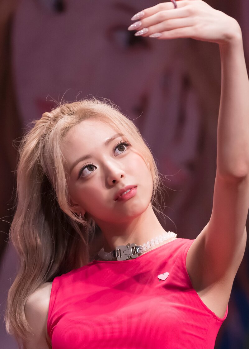 220723 ITZY Yuna - Fansign Event documents 12