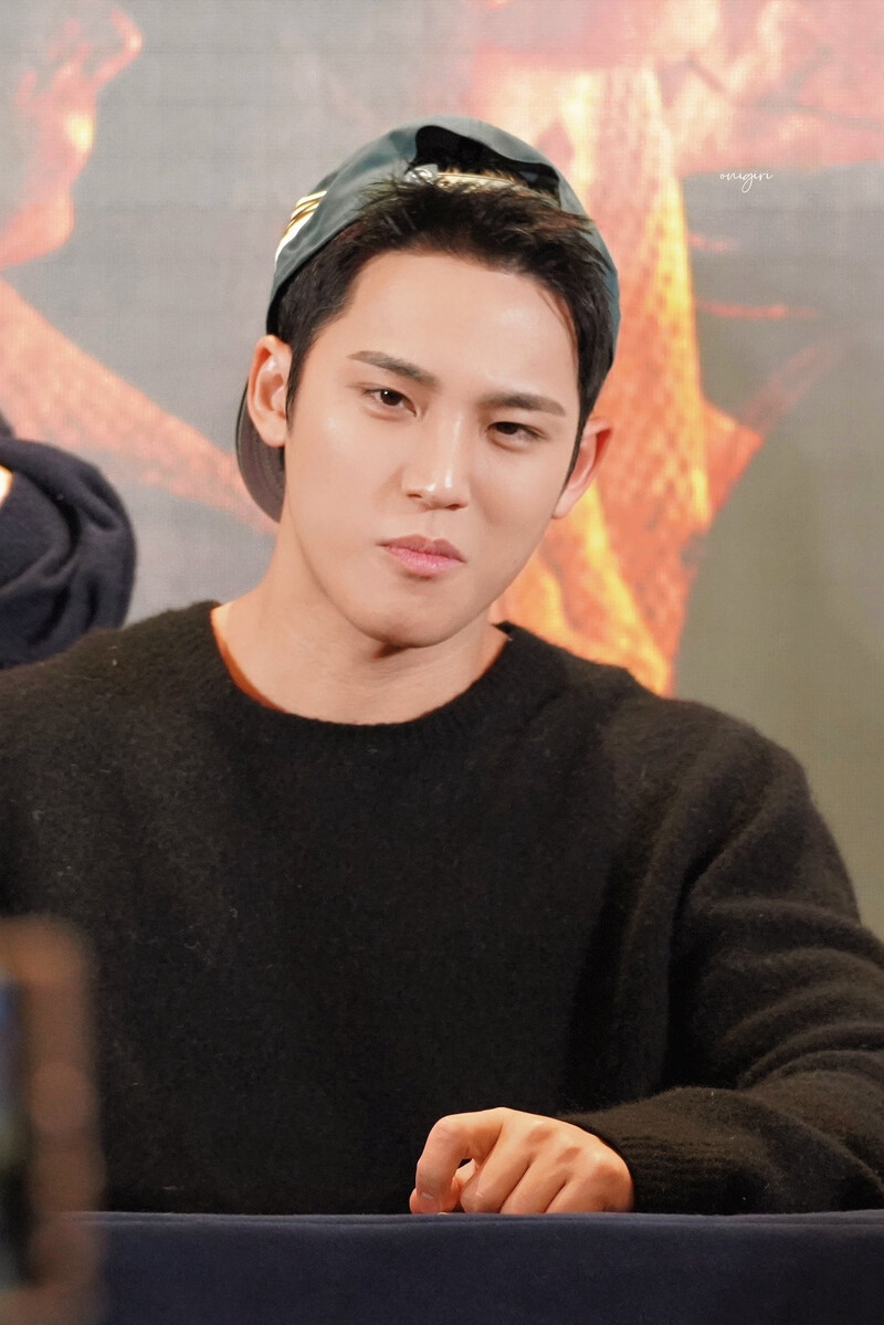 241229 SEVENTEEN Mingyu - Yiziyhu Fansign Event in Shanghai documents 2