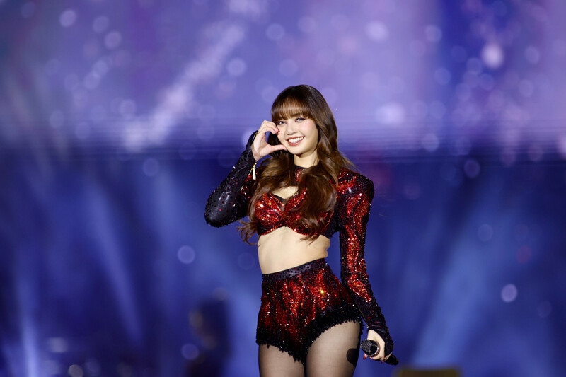 250101 - LISA at ICONSIAM Countdown 2025 in Bangkok documents 10