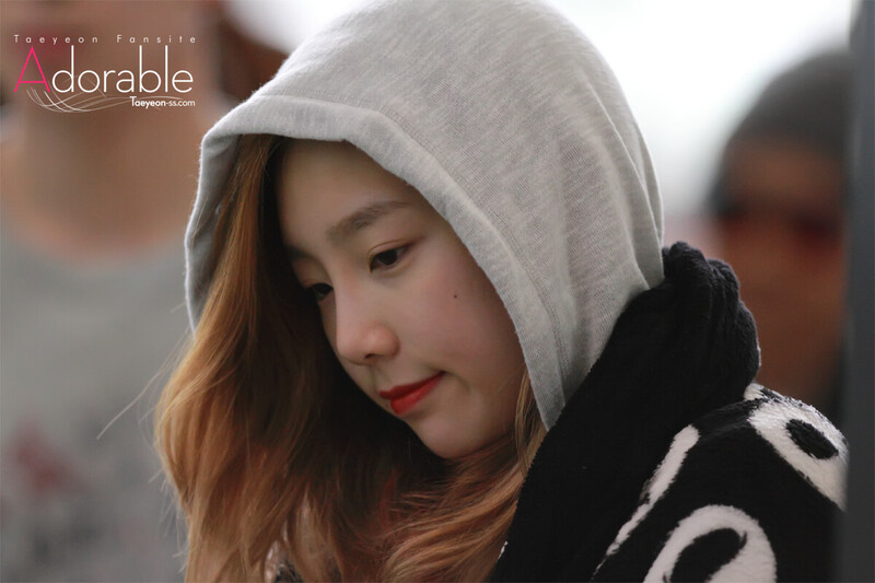 130619-20 Girls' Generation Taeyeon at Incheon & Gimpo Airports documents 2