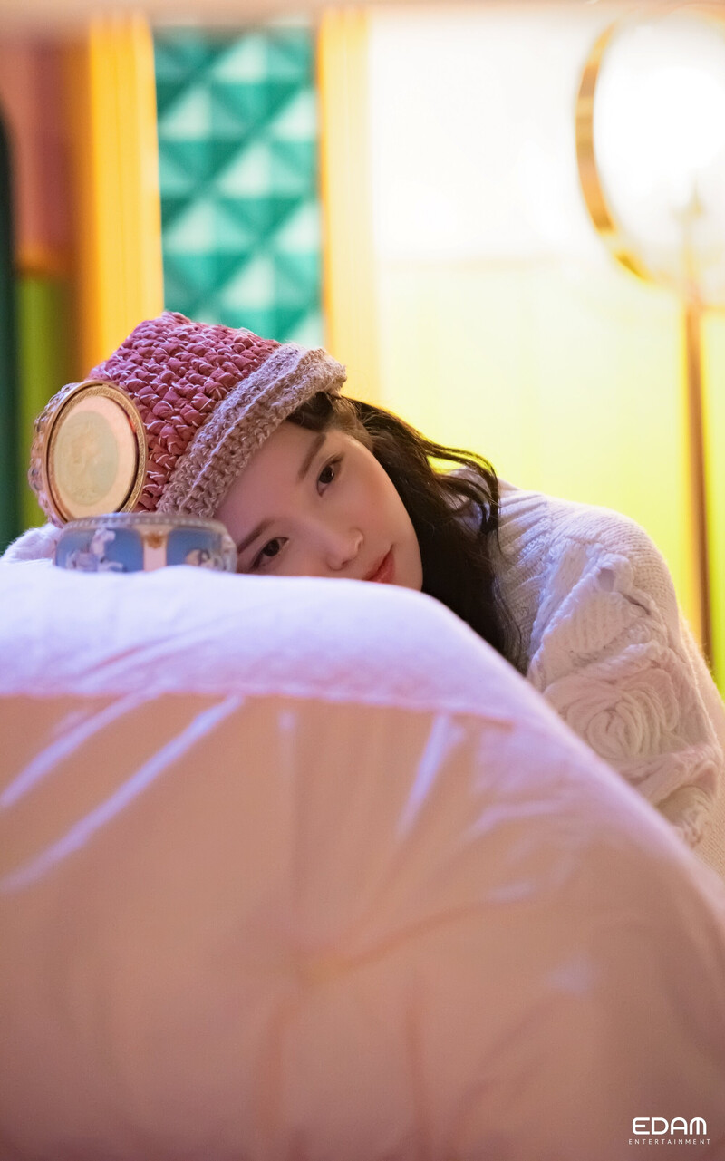 211020 EDAM Naver Post - IU 'strawberry moon' MV Behind documents 6