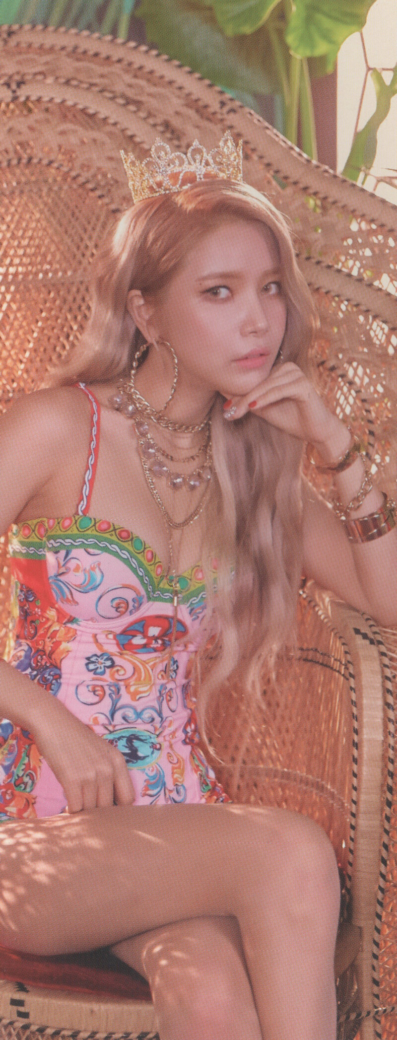 MAMAMOO 7th Mini Album 'Red Moon' [SCANS] documents 3