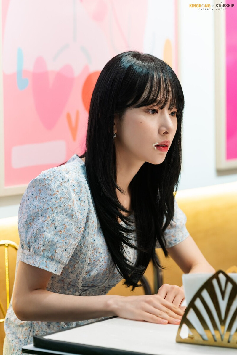 211008 Starship Naver Post - Seola "Love in black hole" Drama Behind documents 6