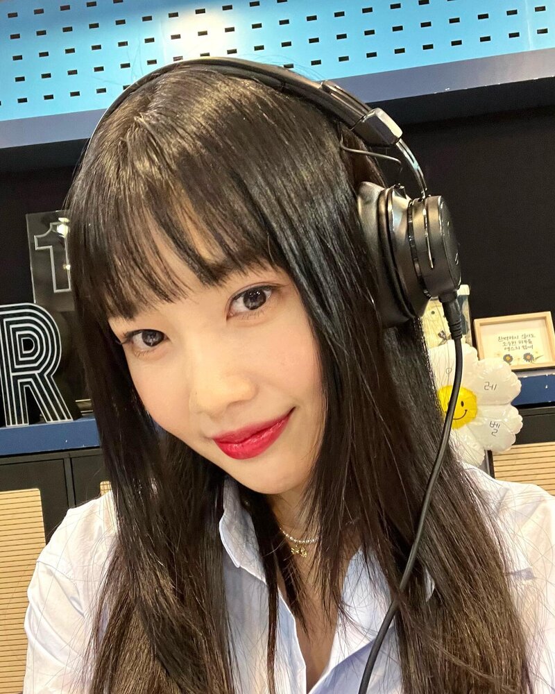 220409 Red Velvet Joy Instagram Update documents 6