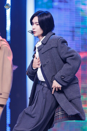 240118 RIIZE Wonbin ''Love 119'' in Mcountdown