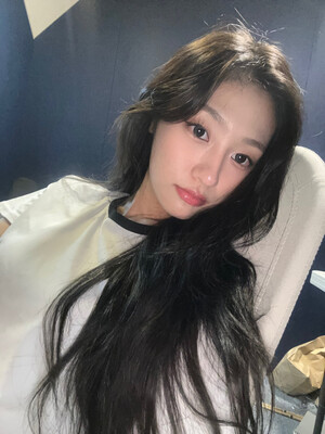 240918 - Kandis Twitter Update with VENNY