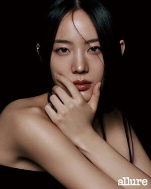 Jang Gyuri for Allure Korea January 2025 Issue