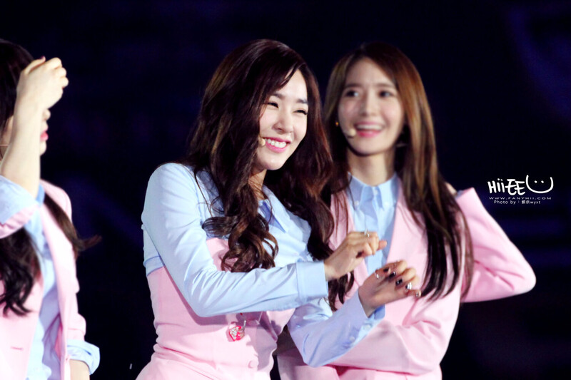 140607 Girls' Generation Tiffany at Dream Concert documents 4