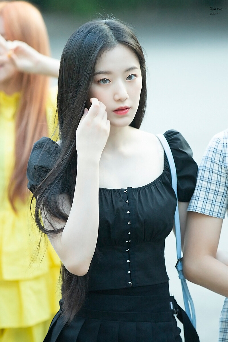 190628 (G)I-DLE Shuhua documents 3