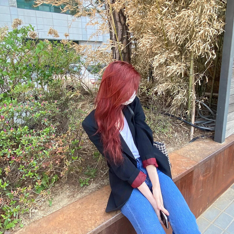 210507 ITZY Instagram Update - Chaeryeong documents 6