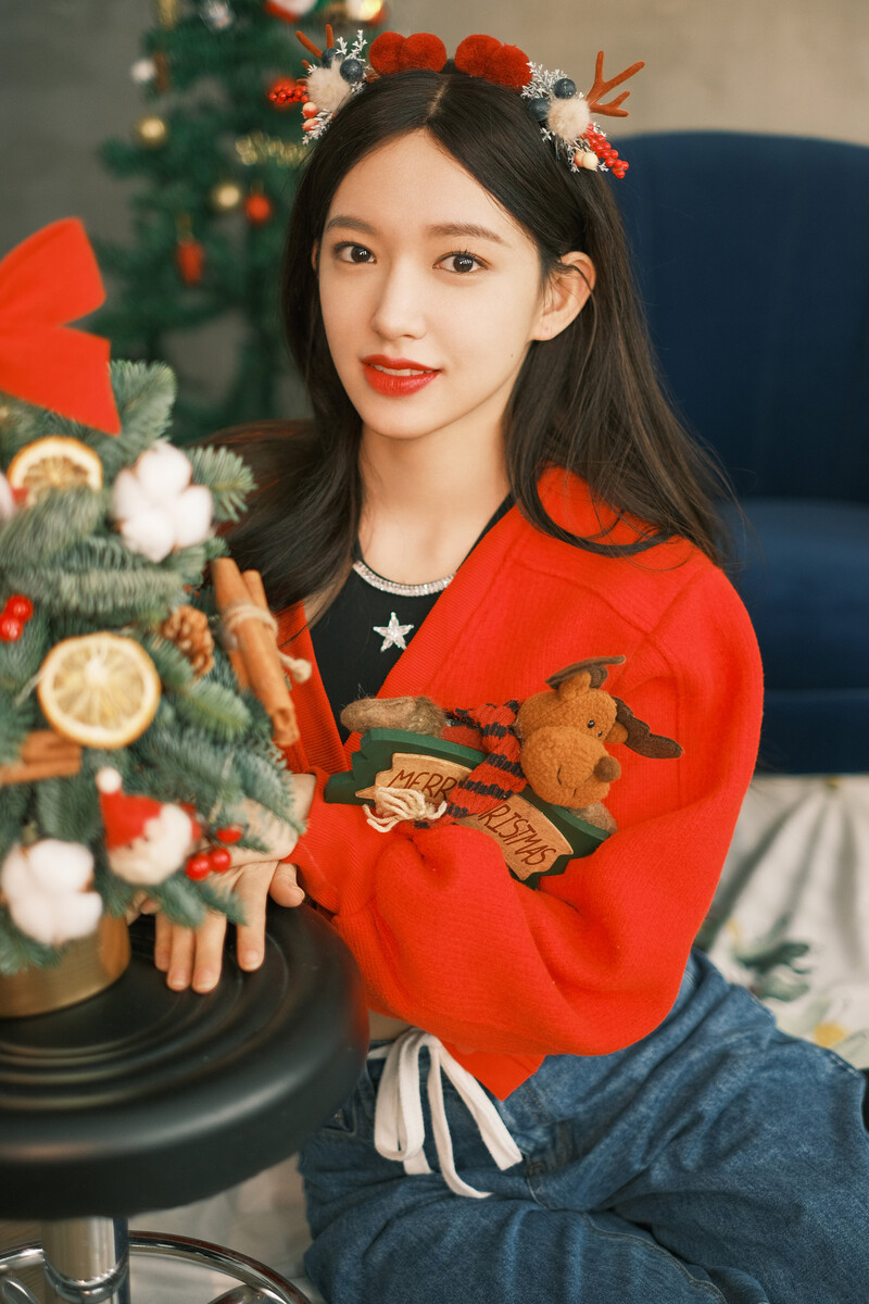 211225 Cheng Xiao Weibo Studio Update - Merry Christmas documents 11