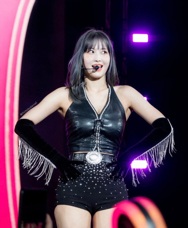 220514 TWICE 4TH WORLD TOUR ‘Ⅲ’ ENCORE in Los Angeles - Momo documents 25