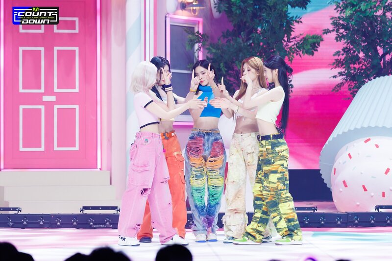 230803 - ITZY 'CAKE' at M COUNTDOWN documents 8