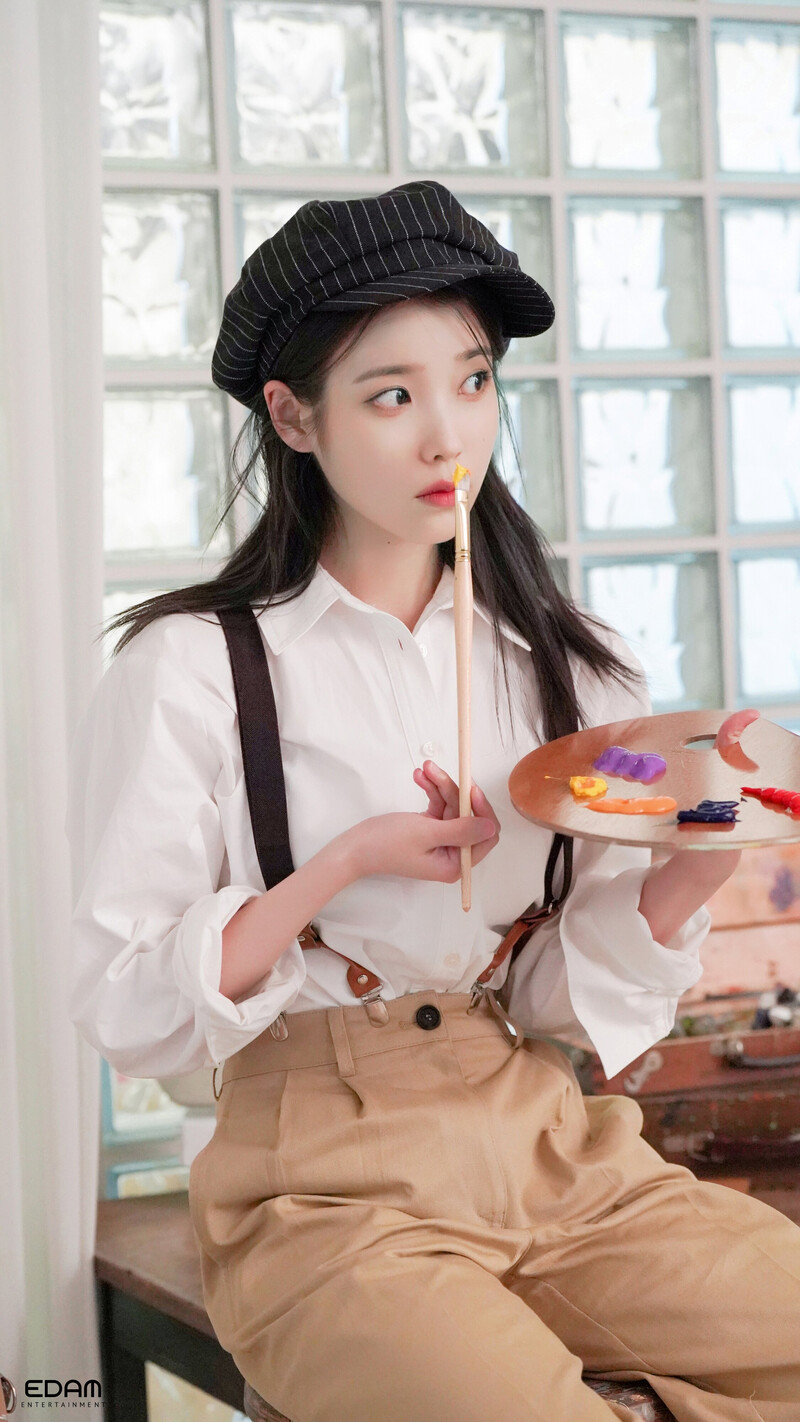 221116 EDAM Naver Post - IU - Season's Greetings Behind documents 14