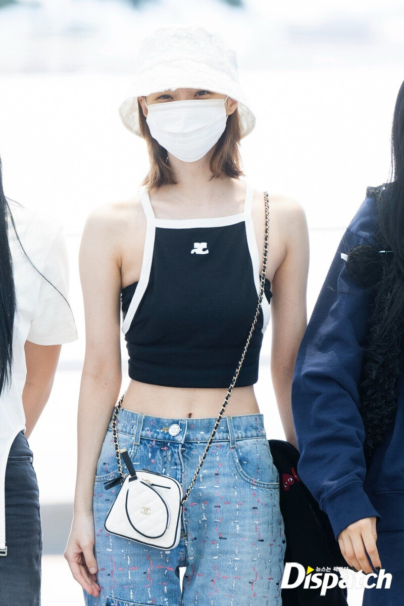 230808 AESPA Winter at Incheon International Airport documents 3