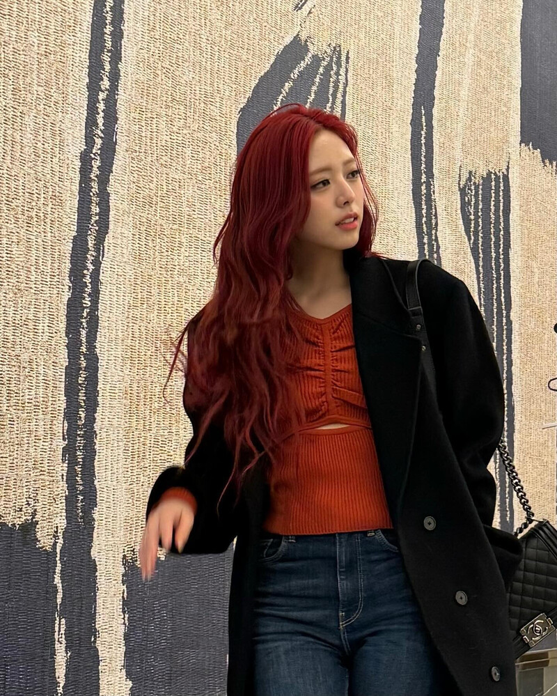 231225 - ITZY Instagram Update - YUNA documents 9