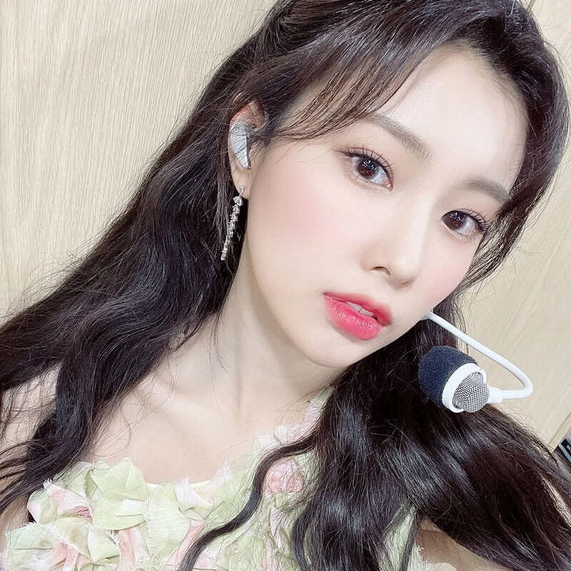 210501 IZ*ONE SNS Update documents 8