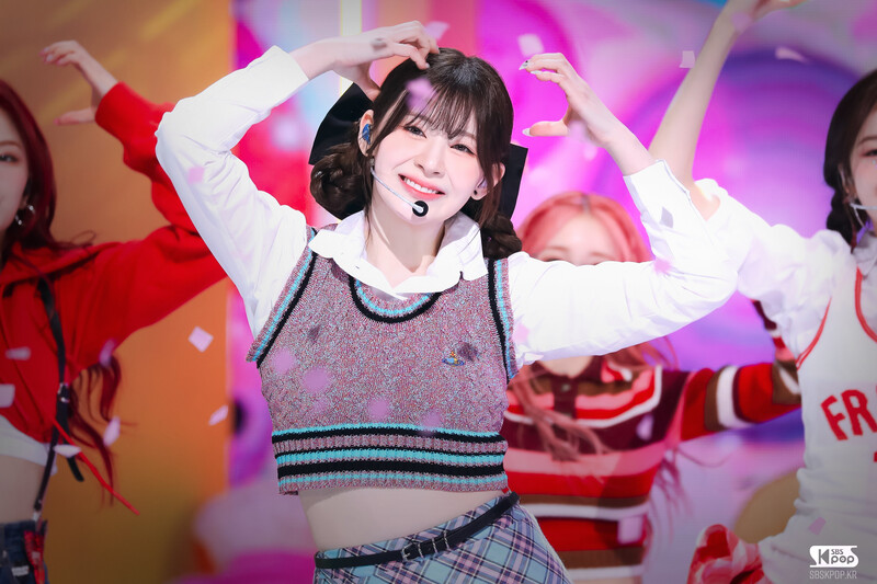 230219 STAYC Seeun - 'Teddy Bear' at Inkigayo documents 2