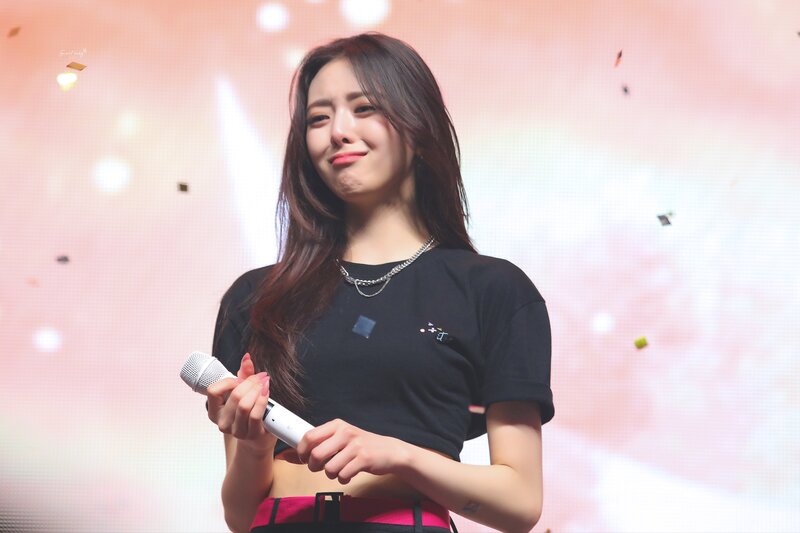 220409 ITZY 1st Fanmeeting - Yuna documents 15